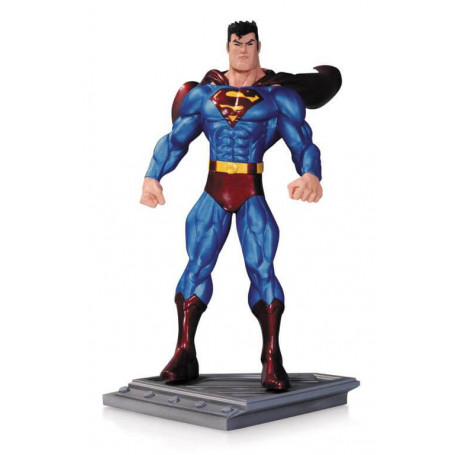 Superman - The Man Of Steel Statue By Ed McGuinness