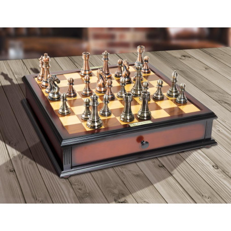 The Kasparov Grandmaster Chess Set - Hammacher Schlemmer