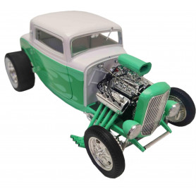 1:18 1932 Blown Ford Hot Rod 3 Window Coupe With Flames