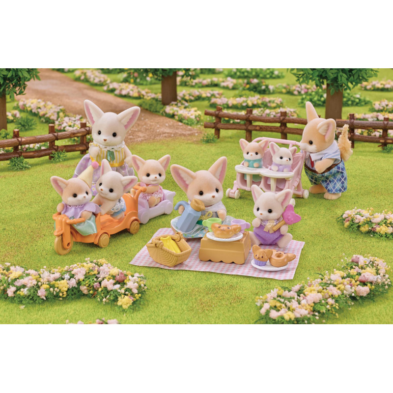 Sylvanian Families: Sunny Rabbit Boy's Refrigerator Set main image 1