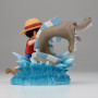 Banpresto One Piece World Collectable Figure Log Stories -Monkey.D.Luffy Vs Local Sea Monster