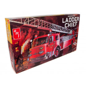 AMT 1:25 American Lafrance Ladder Chief