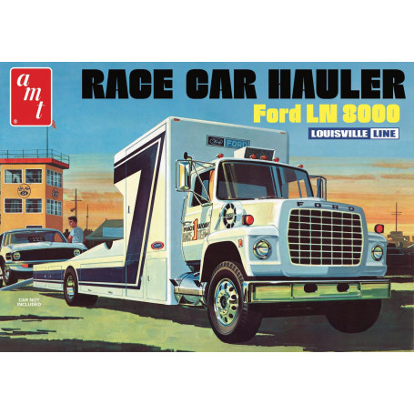 AMT -1:25 Ford LN 8000 Race Car Hauler