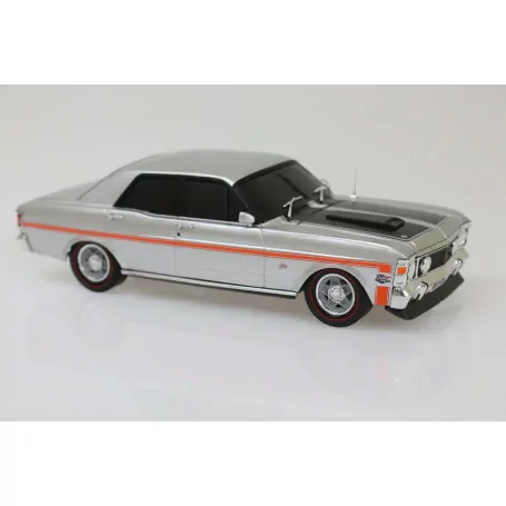 1:24 Silver Ford XW GTHO Standard Spectra Rides Light Up - Plastic